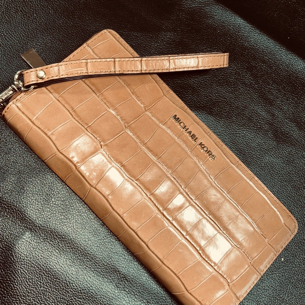 Michael Kors Brown Croc-Embossed Wristlet